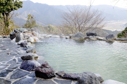 軽キャンピングカーで行く温泉のイメージ