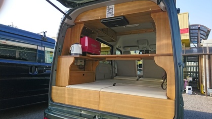 軽キャンピングカーには、電子レンジが必要