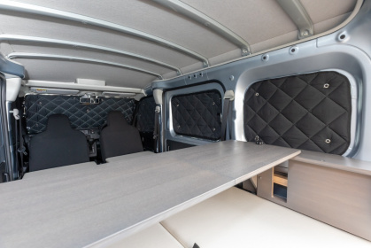 軽キャンピングカー「大人のちょいCam歩」ダイハツVer.のマルチシェード全容